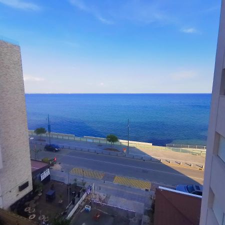 Flirty Flamingo Seaview Seafront Apartment Larnaca Bagian luar foto